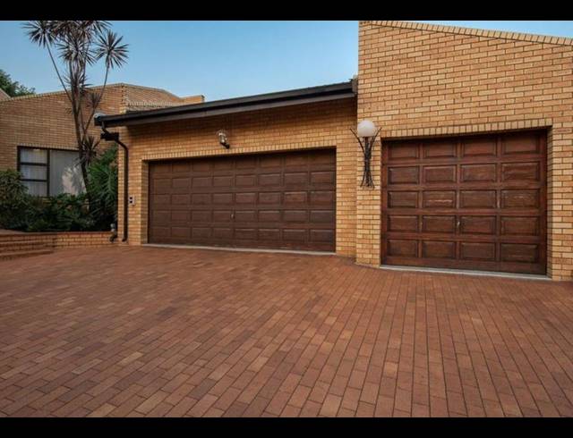 4 BEDROOM HOUSE FOR SALE IN MEYERSDAL